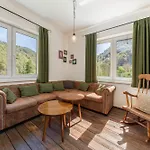 Dolodge Homestead & Camper Parking Kolpa River Canyon Nyaraló *