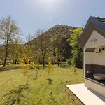 Nyaraló Dolodge Homestead & Camper Parking Kolpa River Canyon *