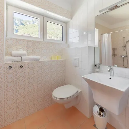 Holiday home Dolodge Homestead In The Kolpa River Canyon Stari Trg ob Kolpi