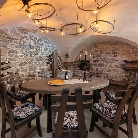 Dolodge Homestead In The Kolpa River Canyon *