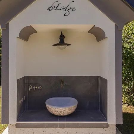 Dolodge Homestead & Camper Parking Kolpa River Canyon Nyaraló