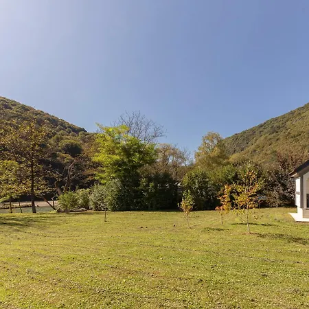 Dolodge Homestead *