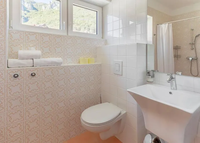 Σπίτι διακοπών Dolodge Homestead & Camper Parking Kolpa River Canyon Stari Trg ob Kolpi