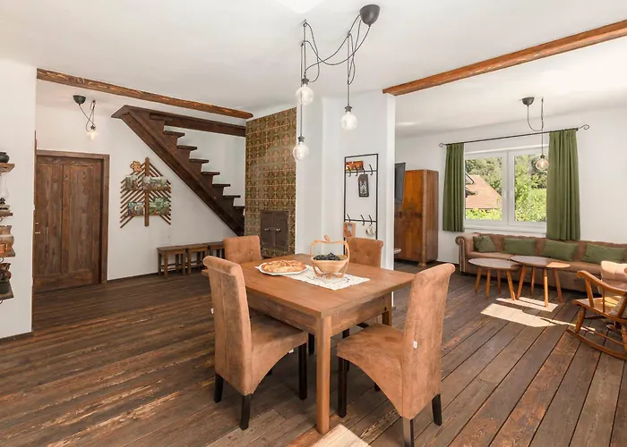 Dolodge Homestead & Camper Parking Kolpa River Canyon *