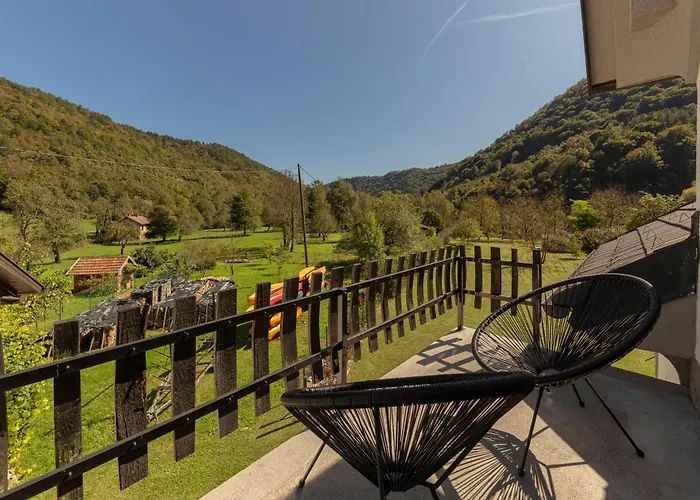 Σπίτι διακοπών Dolodge Homestead & Camper Parking Kolpa River Canyon Stari Trg ob Kolpi